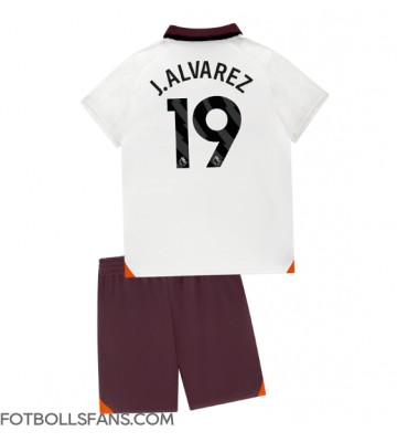 Manchester City Julian Alvarez #19 Replika Bortatröja Barn 2023-24 Kortärmad (+ Korta byxor)